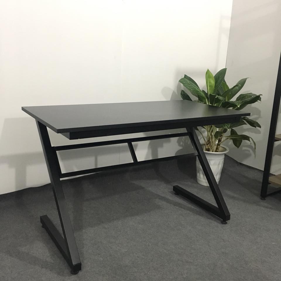 Bàn Gaming Chữ Z